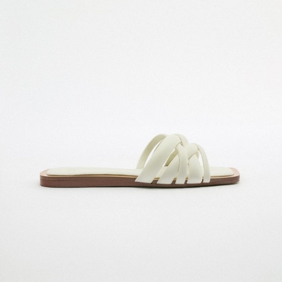 Zara Shoes - z a r a • flat sandals